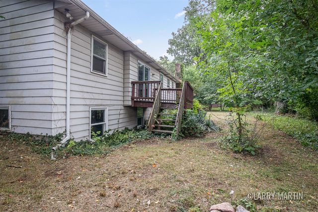 944 Lancashire Court, Grand Rapids, MI 49508