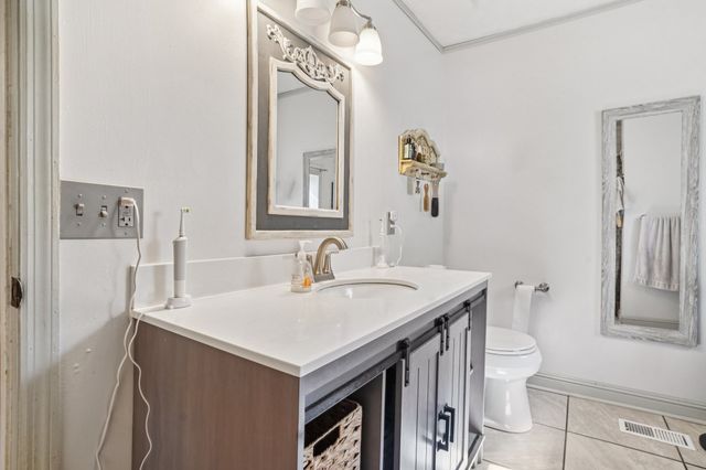 119 S Statesville Ave, Watertown, TN 37184