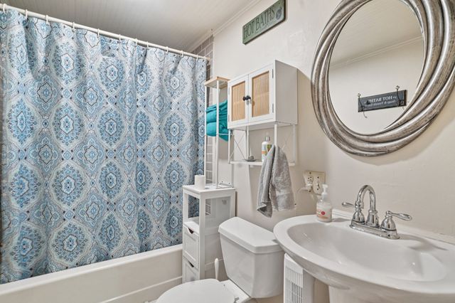 119 S Statesville Ave, Watertown, TN 37184