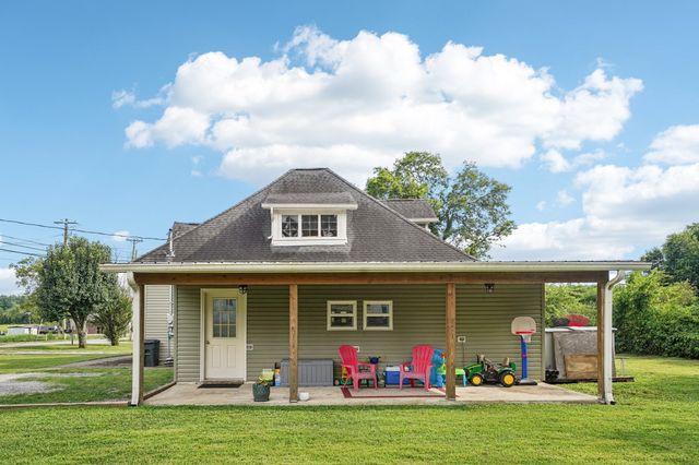 119 S Statesville Ave, Watertown, TN 37184