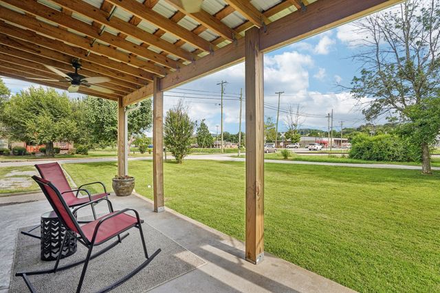 119 S Statesville Ave, Watertown, TN 37184