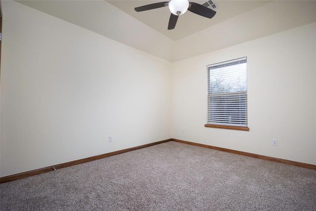 317 Stoneridge Drive, Moore, OK 73160