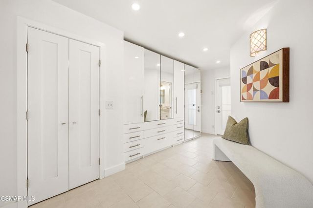 730 Creekmont Court, Ventura, CA 93003