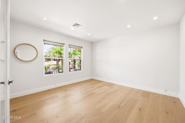 730 Creekmont Court, Ventura, CA 93003