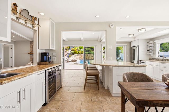 730 Creekmont Court, Ventura, CA 93003