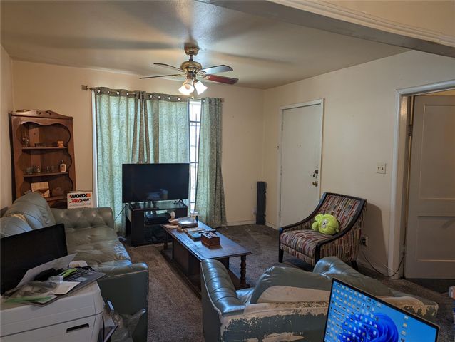 4913 Elysian Street, Houston, TX 77009