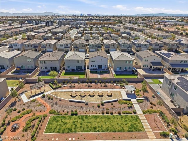 1815 Butterfly Colony Avenue, North Las Vegas, NV 89031