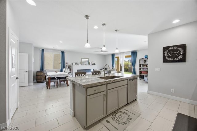 1815 Butterfly Colony Avenue, North Las Vegas, NV 89031