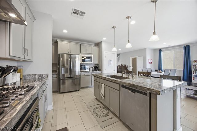 1815 Butterfly Colony Avenue, North Las Vegas, NV 89031