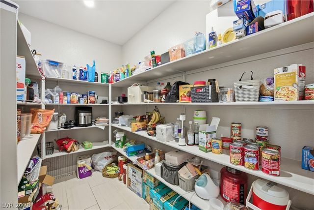 1815 Butterfly Colony Avenue, North Las Vegas, NV 89031