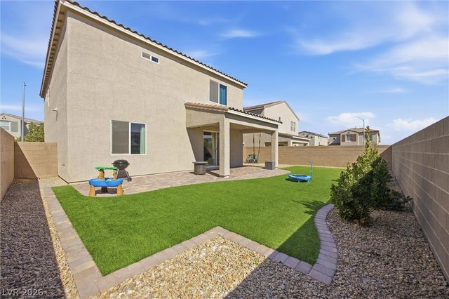 1815 Butterfly Colony Avenue, North Las Vegas, NV 89031