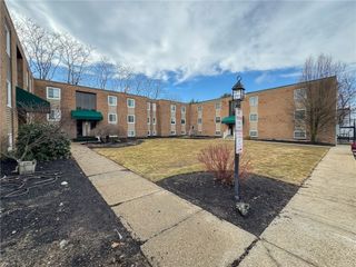 2 Main Street 15, Lincoln, RI 02802