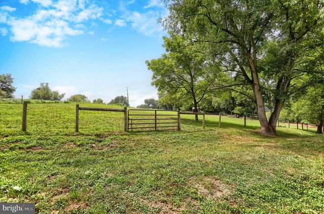 174 MARTICVILLE RD, Lancaster, PA 17603