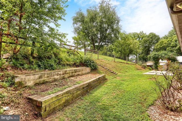 174 MARTICVILLE RD, Lancaster, PA 17603