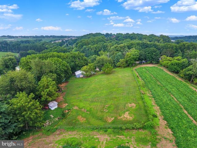 174 MARTICVILLE RD, Lancaster, PA 17603