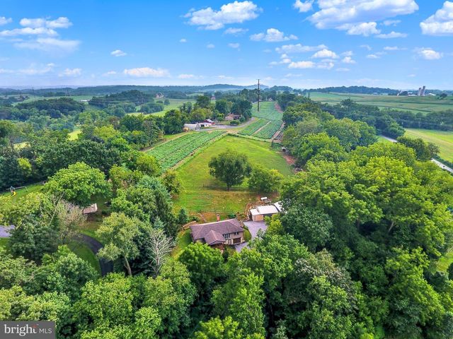 174 MARTICVILLE RD, Lancaster, PA 17603