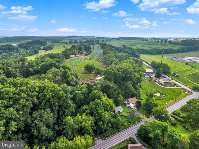 174 MARTICVILLE RD, Lancaster, PA 17603