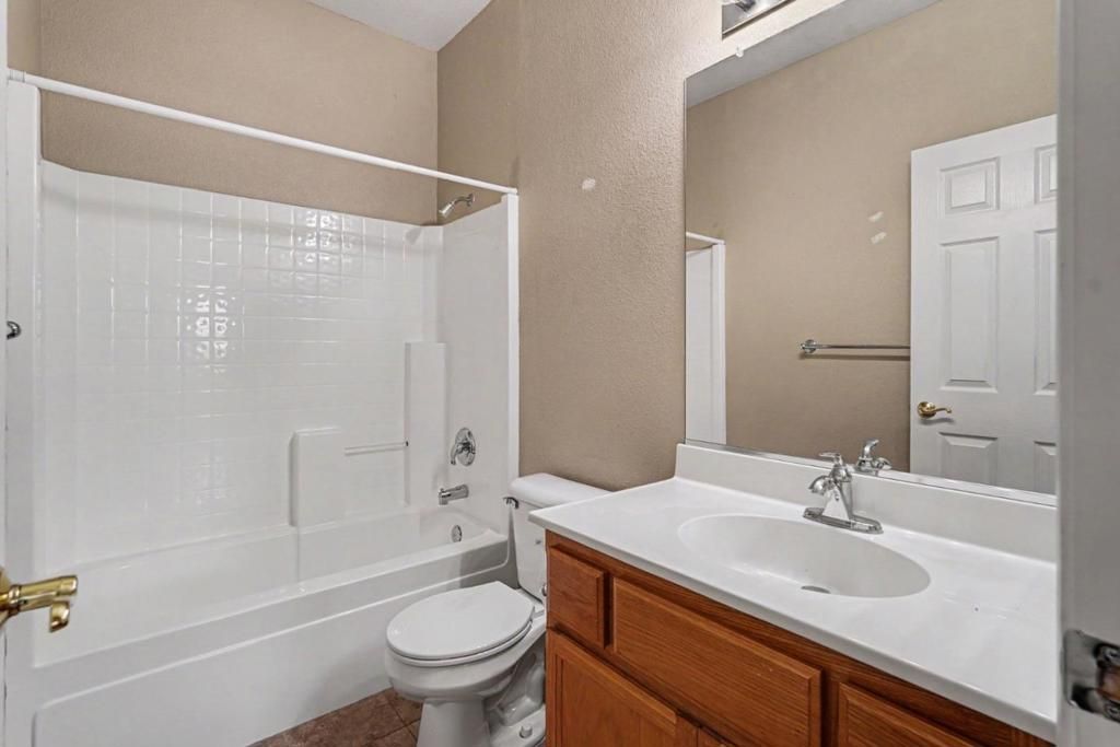 Image 13 of property listing at 350 Cedar Ridge Drive, Rio Vista, CA 94571