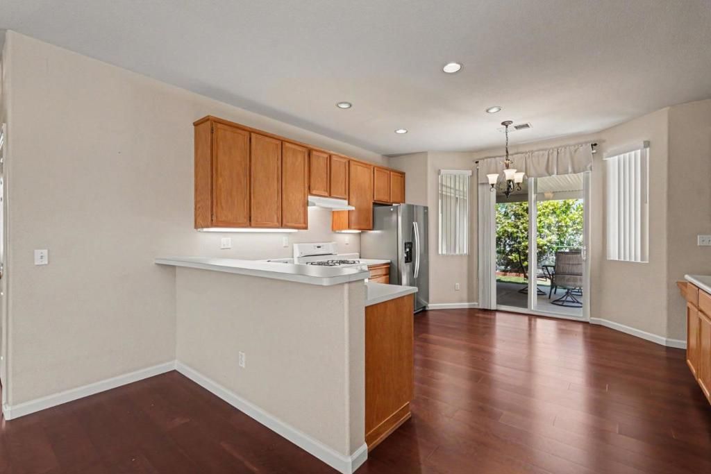 Image 8 of property listing at 350 Cedar Ridge Drive, Rio Vista, CA 94571