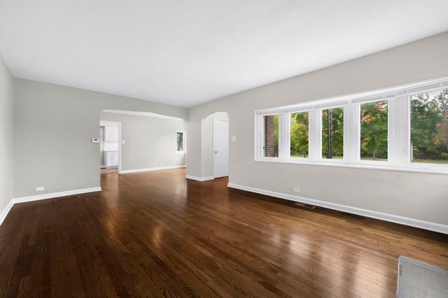 3540 Bernice Road, Lansing, IL 60438