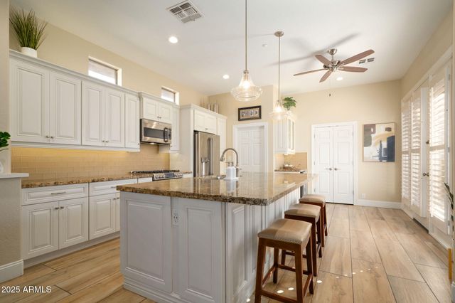 7722 E PEROLA Drive, Scottsdale, AZ 85266