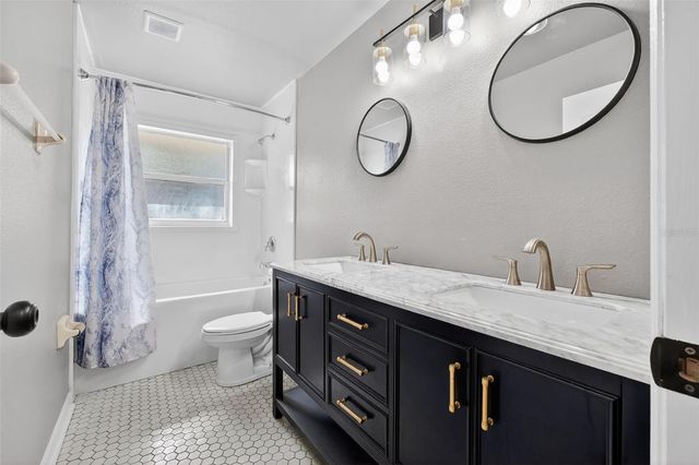 2355 WELDON COURT, Deltona, FL 32738