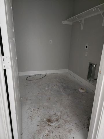 213 Adoue Avenue, Baytown, TX 77520