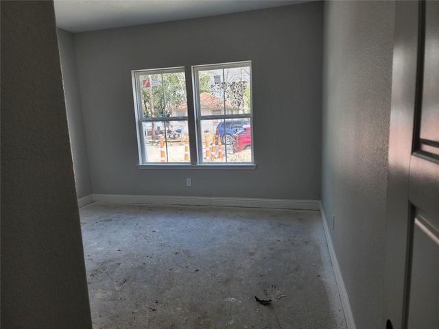 213 Adoue Avenue, Baytown, TX 77520