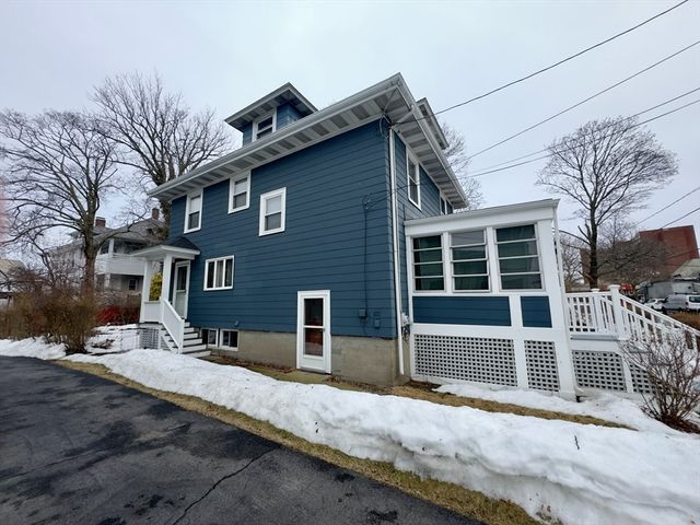 50 Cushing St, Quincy, MA 02170