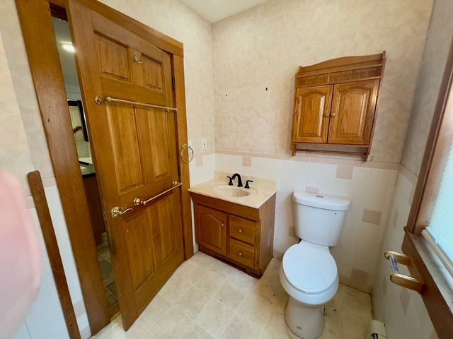 50 Cushing St, Quincy, MA 02170