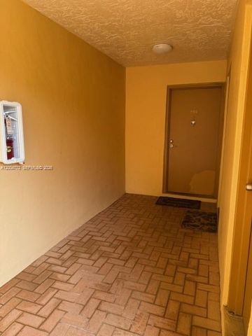 9320 W Flagler St 201D, Miami, FL 33174