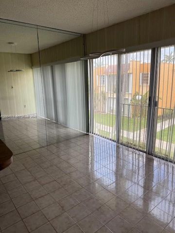 9320 W Flagler St 201D, Miami, FL 33174