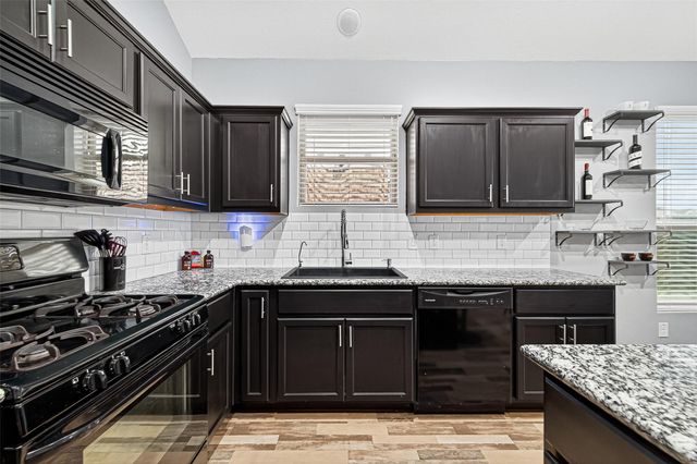 5242 Lilac Hollow Lane, Katy, TX 77449