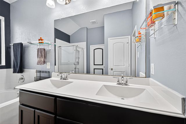 5242 Lilac Hollow Lane, Katy, TX 77449