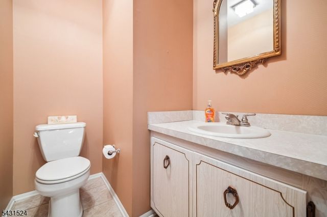 250 Ridgedale Ave D3 3, Florham Park Boro, NJ 07932