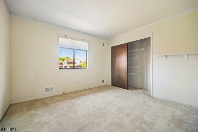 250 Ridgedale Ave D3 3, Florham Park Boro, NJ 07932