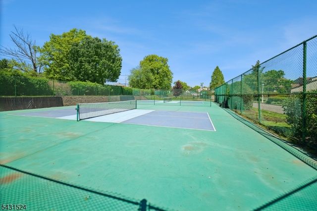 250 Ridgedale Ave D3 3, Florham Park Boro, NJ 07932