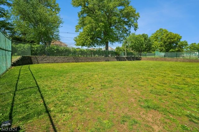 250 Ridgedale Ave D3 3, Florham Park Boro, NJ 07932
