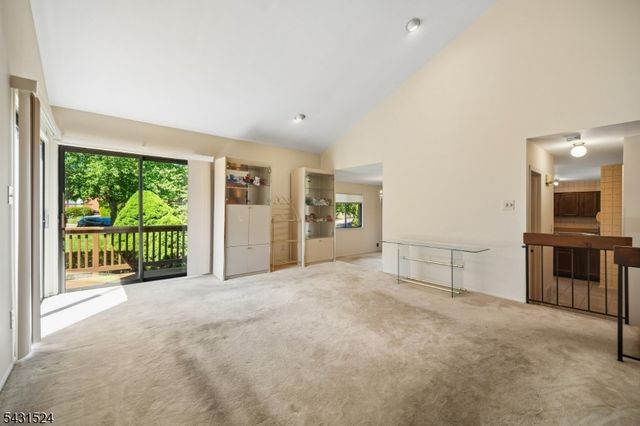 250 Ridgedale Ave D3 3, Florham Park Boro, NJ 07932