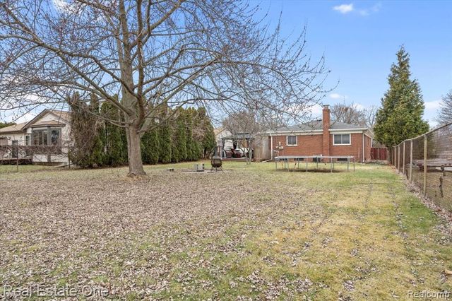 17469 Poplar Street, Riverview, MI 48193