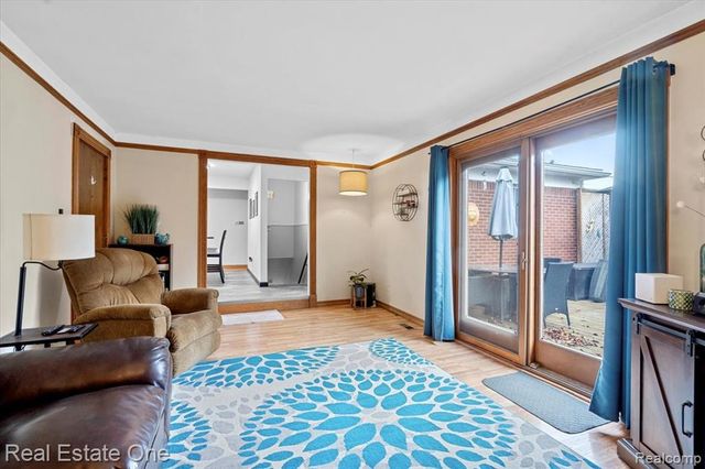 17469 Poplar Street, Riverview, MI 48193