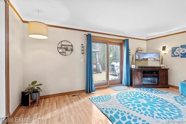 17469 Poplar Street, Riverview, MI 48193