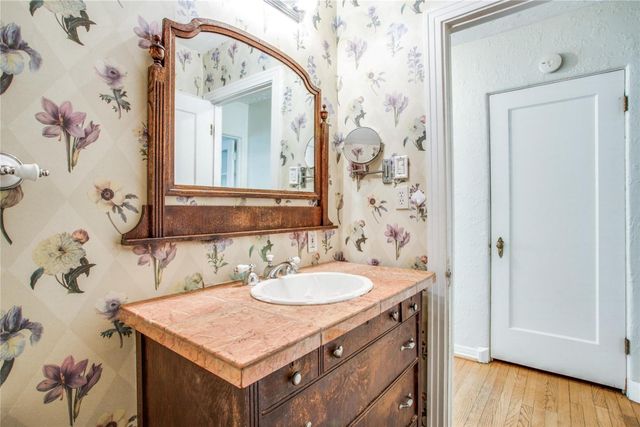 3724 Granada Avenue, University Park, TX 75205