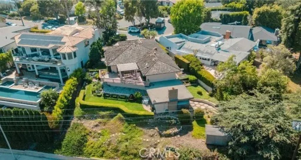 730 Saint James Place, Newport Beach, CA 92663