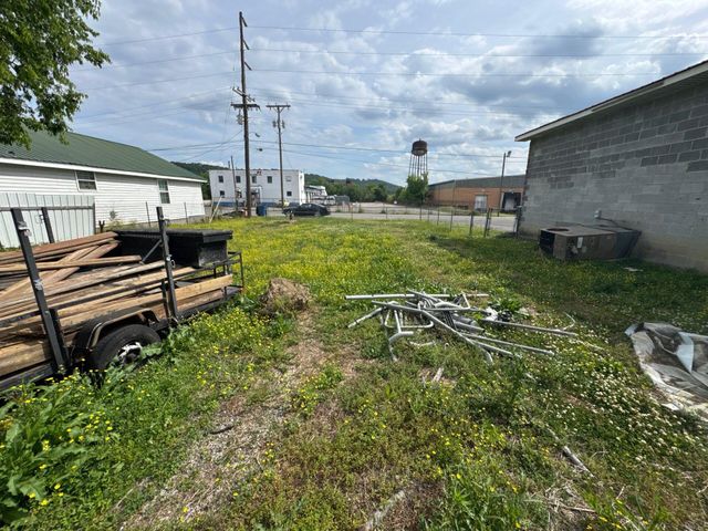 106 Rowland Avenue, Rossville, GA 30741