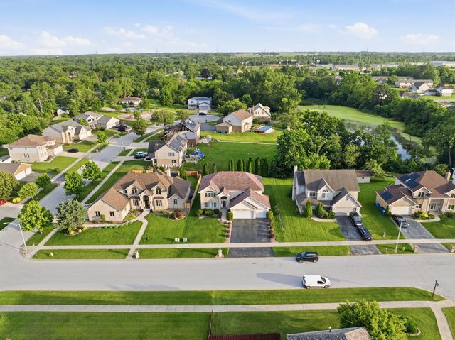 1249 W PARLIAMENT Street, Crete, IL 60417