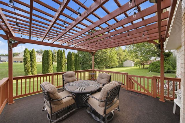 1249 W PARLIAMENT Street, Crete, IL 60417