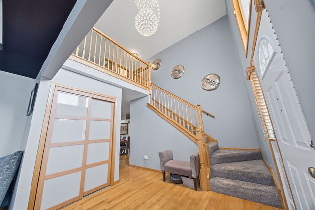1249 W PARLIAMENT Street, Crete, IL 60417