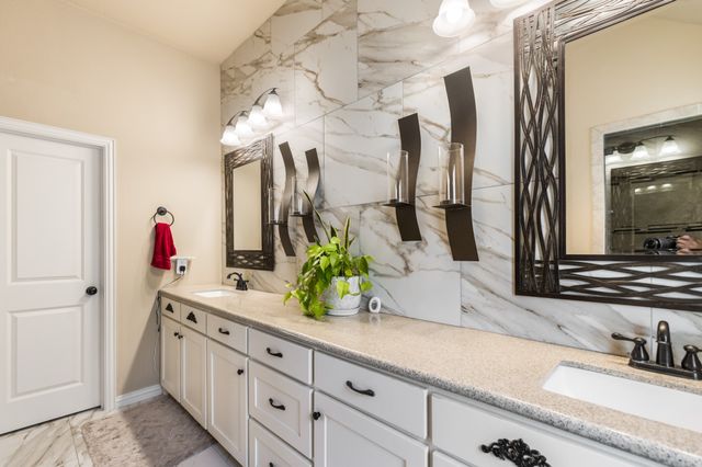 3905 Jasmine Fox Lane, Arlington, TX 76005