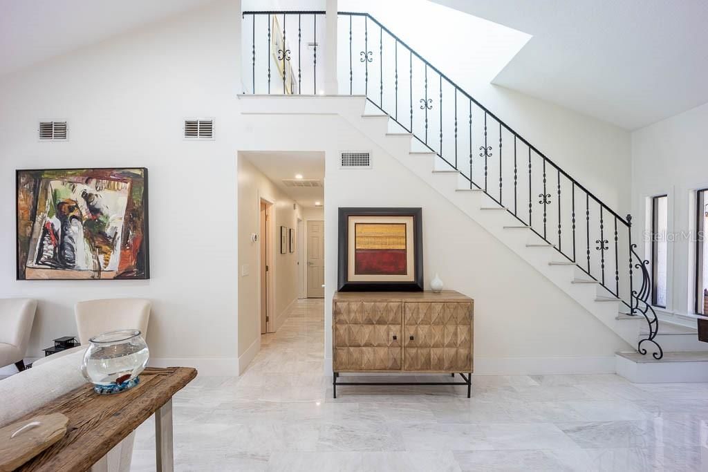 Image 13 of property listing at 735 OAKDALE STREET, Windermere, FL 34786